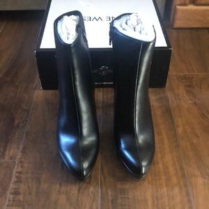 nine west querelle gore platform boot